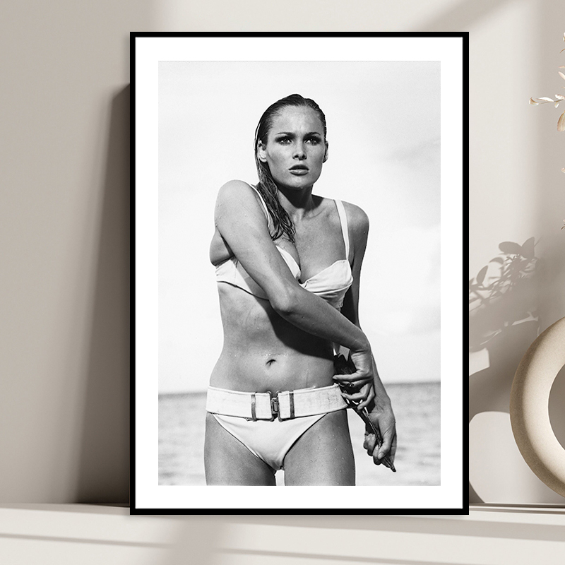 Ursula Andress Black and White Photo Decorative Painting Sexy Beauty Star Poster Hanging Painting