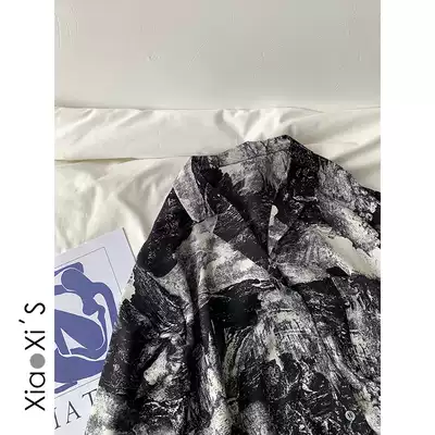 Xiao Xijia) personality foreign style chiffon top with ancient black and white pattern shirt loose shirt retro coat female tide