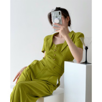  ICTS You are not like anyone Avocado green niche style suit collar fake two-piece short-sleeved trousers suit
