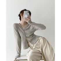  ICTS is willing to be gentle and shiny milk coffee mustard yellow upper and lower V-shaped design single-breasted knitted cardigan