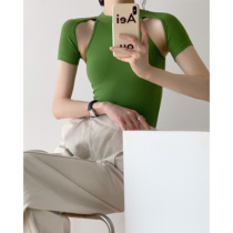  ICTS fashionable summer green hollow design sense right angle shoulder exposed clavicle thread high elastic slim short-sleeved T-shirt