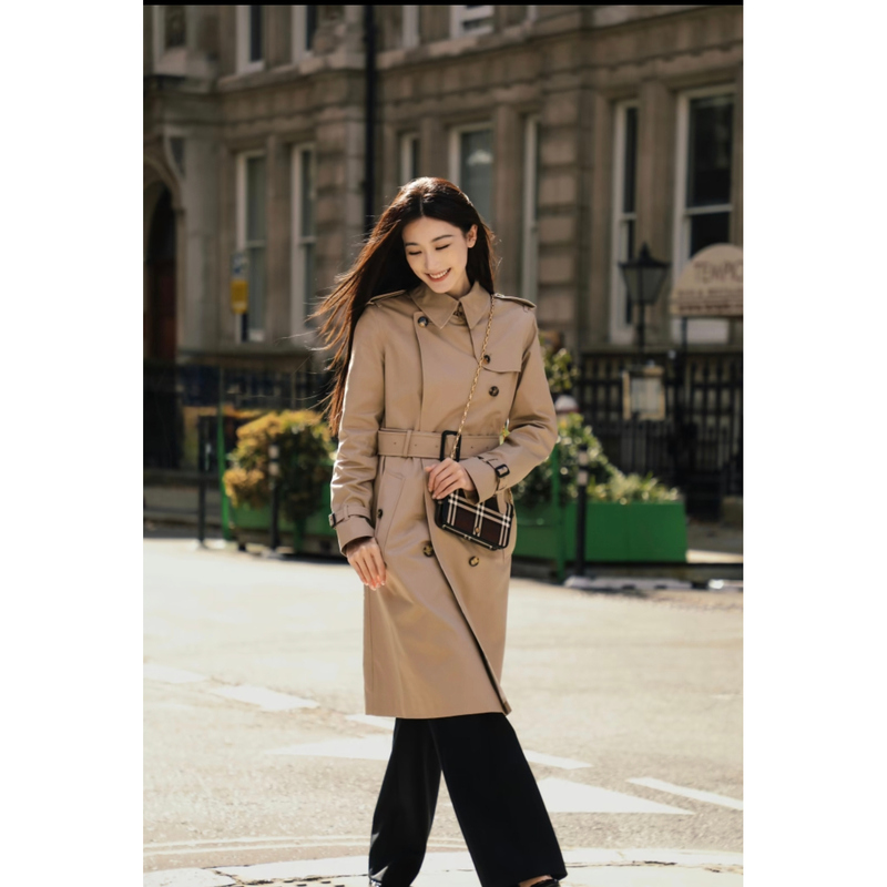 Sun Leyan's Same Style Plaid Collar High-End Double-Breasted Trench Coat for Women, Autumn British Style Mid-Length Coat