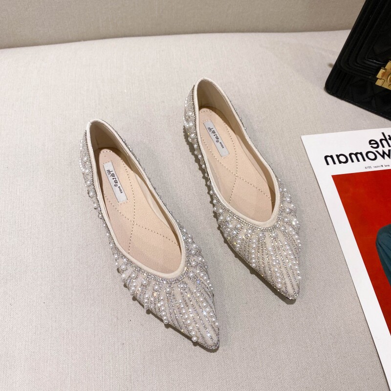 Small ckerwin Korean version pearl sticker drill Grandma's pointy flat bottom single with a foot of a foot with shallow mouth beans.