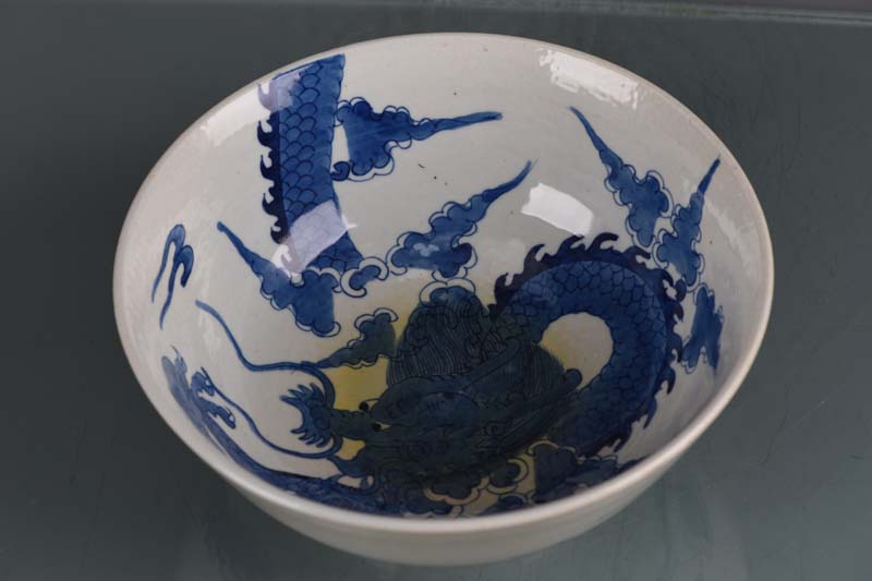 中国美術 古玩 清 康熙 梵文團龍紋青花大碗 中国美術 古玩 清 康熙 梵文團龍紋青花大碗 - メルカリ