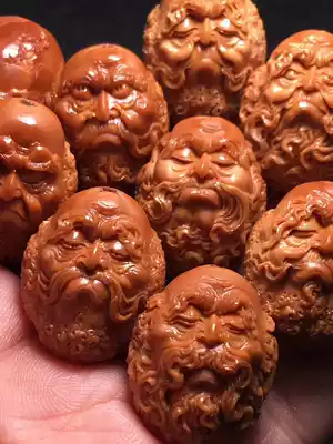 Handmade olive core carving hand string Su Gong famous Lu Liuchun native dharma ancestor Sanhua old oil core