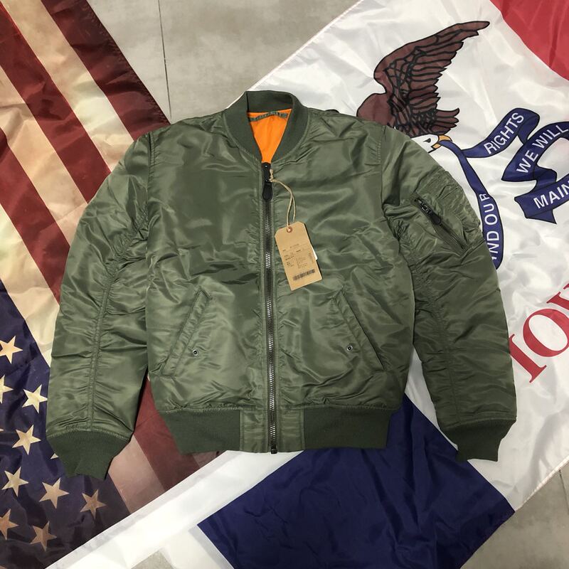 Japanese-Made Ma-1 Basic Flight Jacket, Unisex Workwear Military Style Padded Cotton Coat, Solid Color Air Force Cotton Jacket