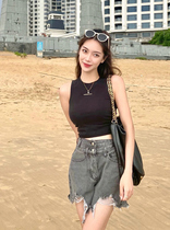 Small sub-lively minus-age denim shorts suit female summer net red casual hot girl vest with salt two sets of damp