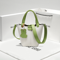 Hong Kong MK genuine leather handbag woman Xia 2022 new advanced sense texture small crowdsourced summer hand vegetable basket bucket bag