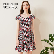 Qiushui Yiren 2018 mùa hè mới của phụ nữ sọc dọc phần ngắn là mỏng bay tay áo Slim dress áo nữ