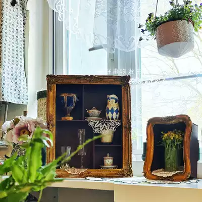 Good things happen at the scene Golden retro baroque picture frame Wall shelf decoration display storage