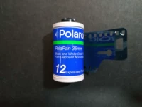 Polapan 12 Zhang Polaroid phiên bản phim của 135 phát triển bộ phim ngay lập tức màu đen và trắng - Phụ kiện máy quay phim instax mini 10