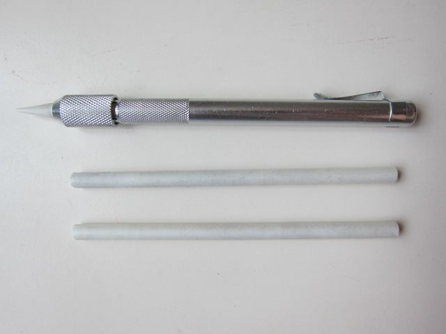 One round talc clip and two round talc pens set