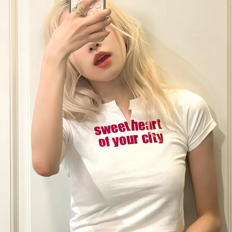 Rose Park Chae Young's Same Style Outfit Letter Print Crop Top White Short T-Shirt for Women 2026 New Petite Hot Girl Summer