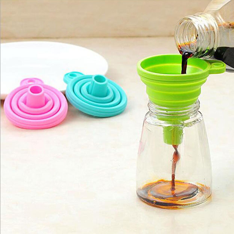 Food grade silicone folding funnel small size telescopic long neck kitchen oil leak household liquid dispensing oil grid resistant to high temperatures