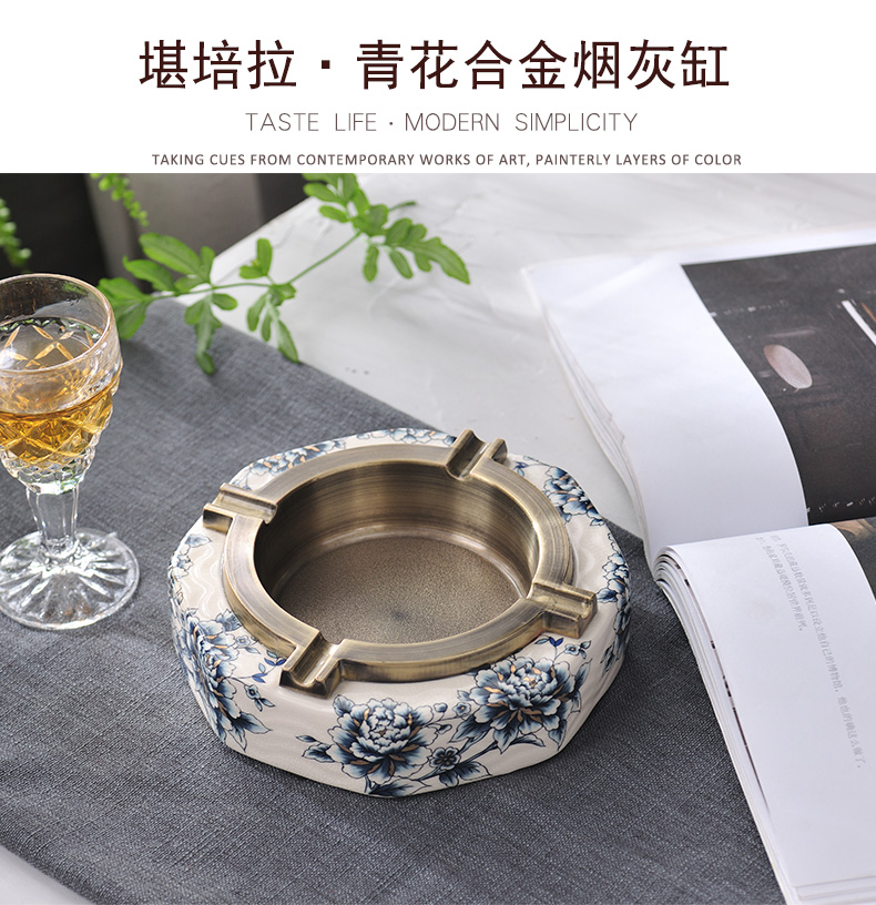 New Chinese style light much blue and white porcelain ashtrays individuality tide restoring ancient ways furnishing articles home sitting room Chinese wind cigar ashtray