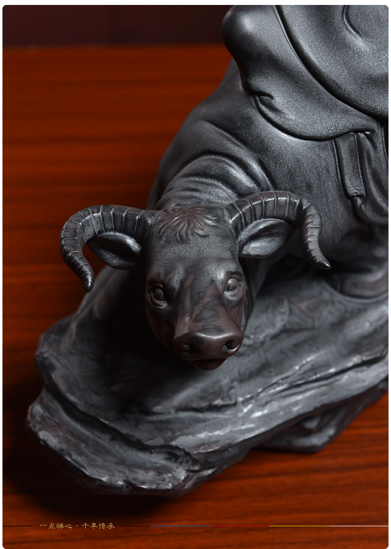 Yutang dai dehua porcelain carving gifts ceramic figure of Buddha sitting room adornment handicraft furnishing articles study Lao tze through