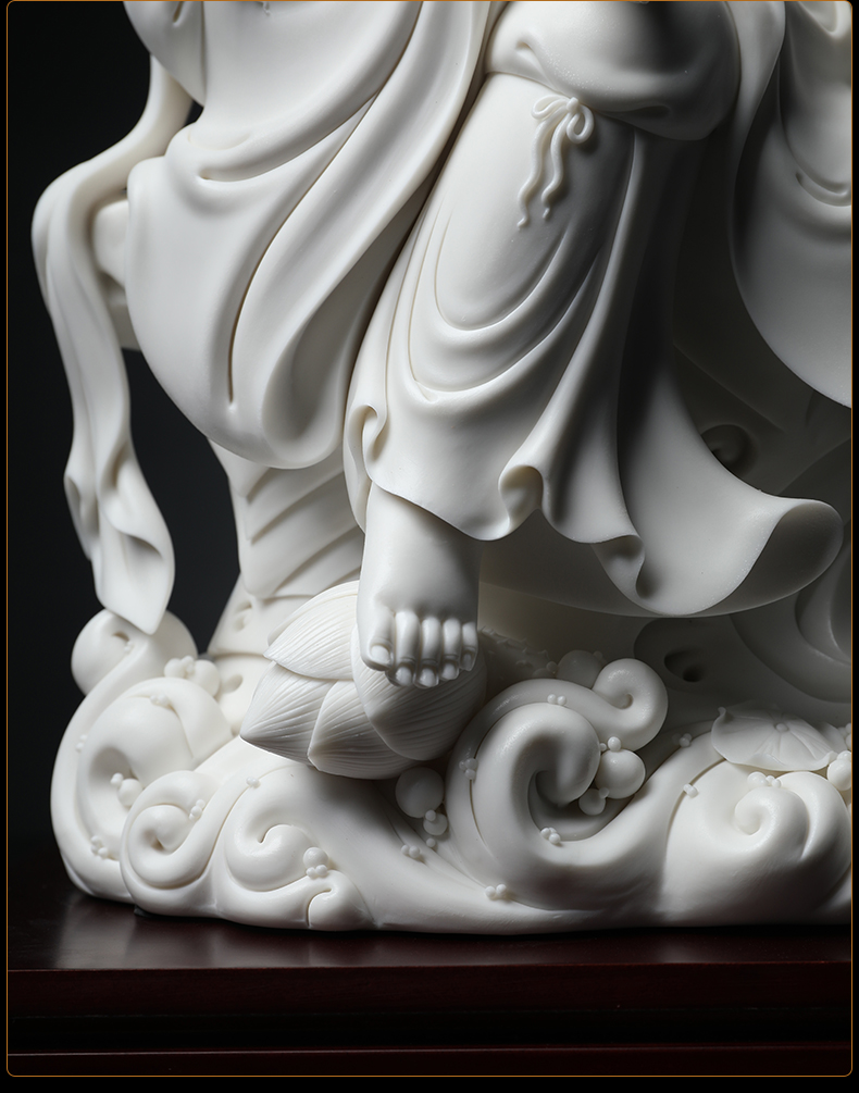 Yutang dai dehua white porcelain sat rock at guanyin Buddha worship that occupy the home furnishing articles jian - pin Lin manually signed limited edition