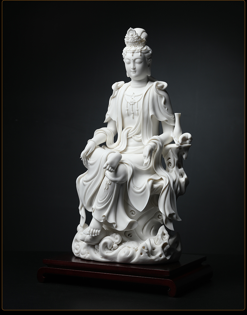 Yutang dai dehua white porcelain sat rock at guanyin Buddha worship that occupy the home furnishing articles jian - pin Lin manually signed limited edition