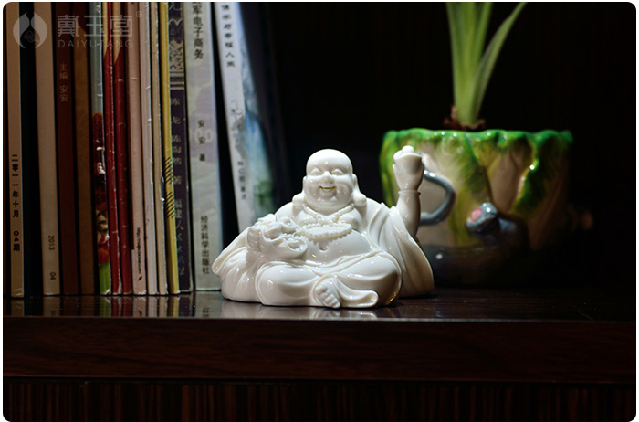 Yutang dai ceramic office desktop furnishing articles home sitting room adornment/silver piece smiling Buddha maitreya D21-01