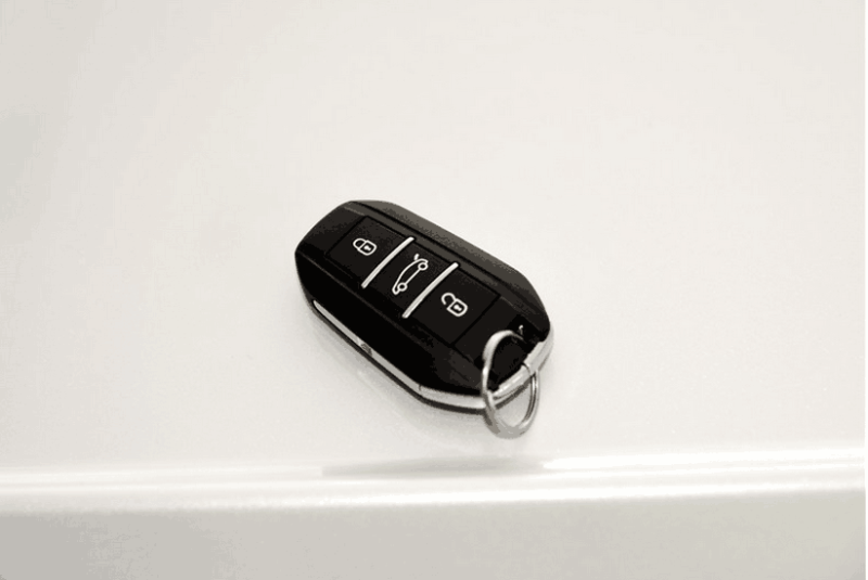 Wholesale 2 008 408 508 silicone key case car key case Smart Remote control case buckle