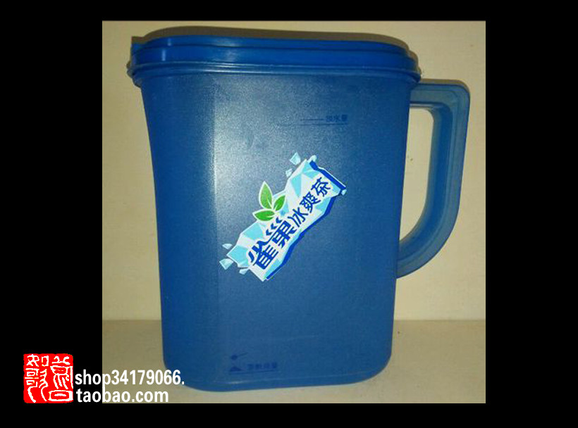 (Nestle Theme Collection) Nestle Early Iced Tea Limited Edition Plastic Cold Drink Jug
