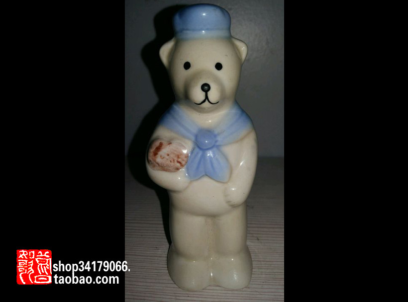 (Arts and Crafts Ceramics) 1990s Ceramic Bear Ornament