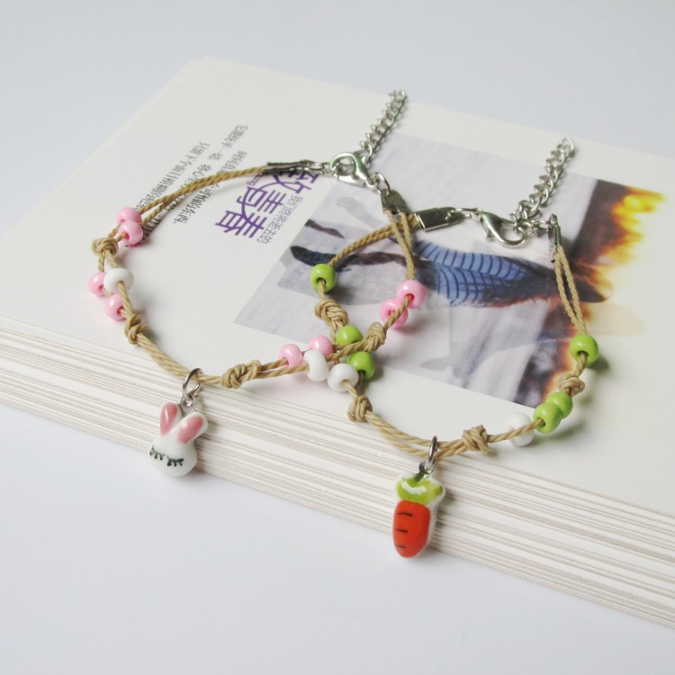 Small frescoed lovers cartoon weaving handmade female Korean version of Korean version cute son Birthday Christmas Gift Christmas Gift Ornament