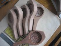 Boutique Shandong Wooden handmade childrens steamed bread mold pasta flower mold two-piece set of happy character goldfish map