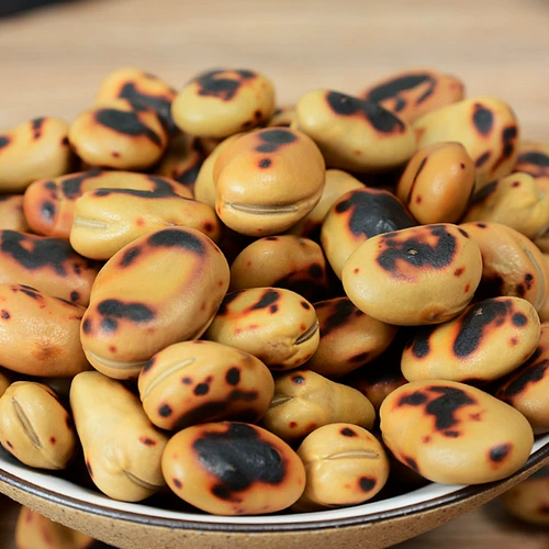 Зеленое сердце, фасоль, жареные семена и орехи, оригинальные новые товары, железная тарелка, сухой жареный горох, мелкозернистая фермерская фасоль, сыпучие закуски очень твердые.