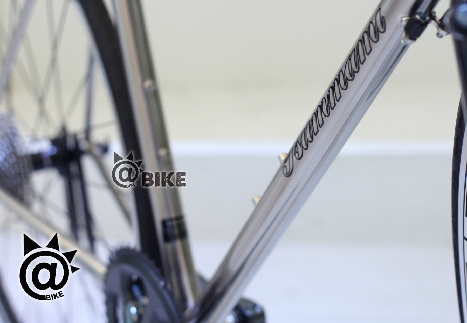 шоссейный велосипед @bike 正品行货 速那米海啸 tsunami 4135  公路整车钢架复古 Speed that meter