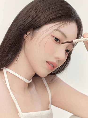 Закрой глаза!Корейский новый продукт Dasique Mood Slim Clue Pend Glue Pen Lyang