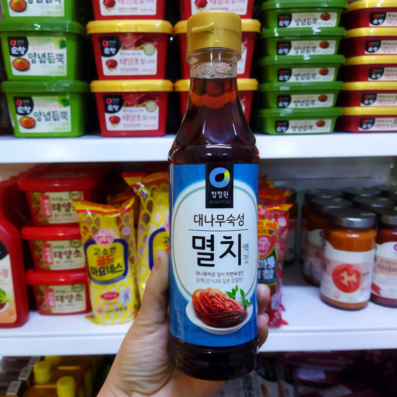 South Korea imports Qingjingyuan silverfish juice fish sauce 500g blue bottle kimchi spicy cabbage with seafood juice
