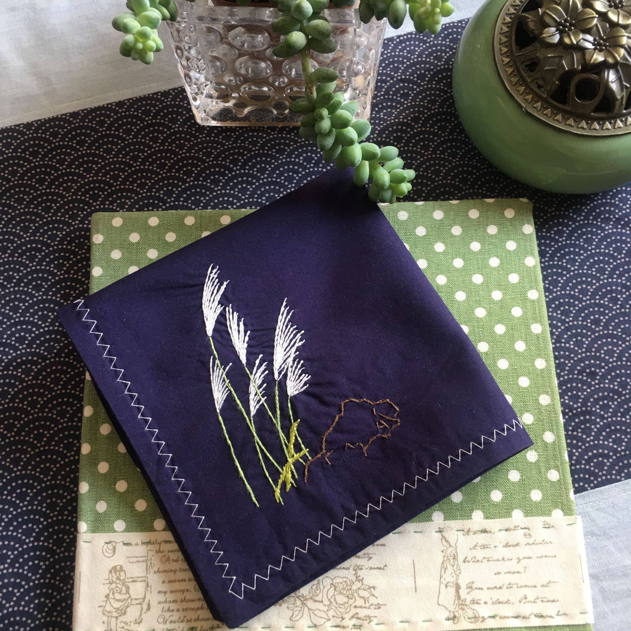 Rock Reeds Handmade Embroidered Handkeratiny material Baudigy Getting Started with boyfriend Valentine's Day 520 Gift Table White