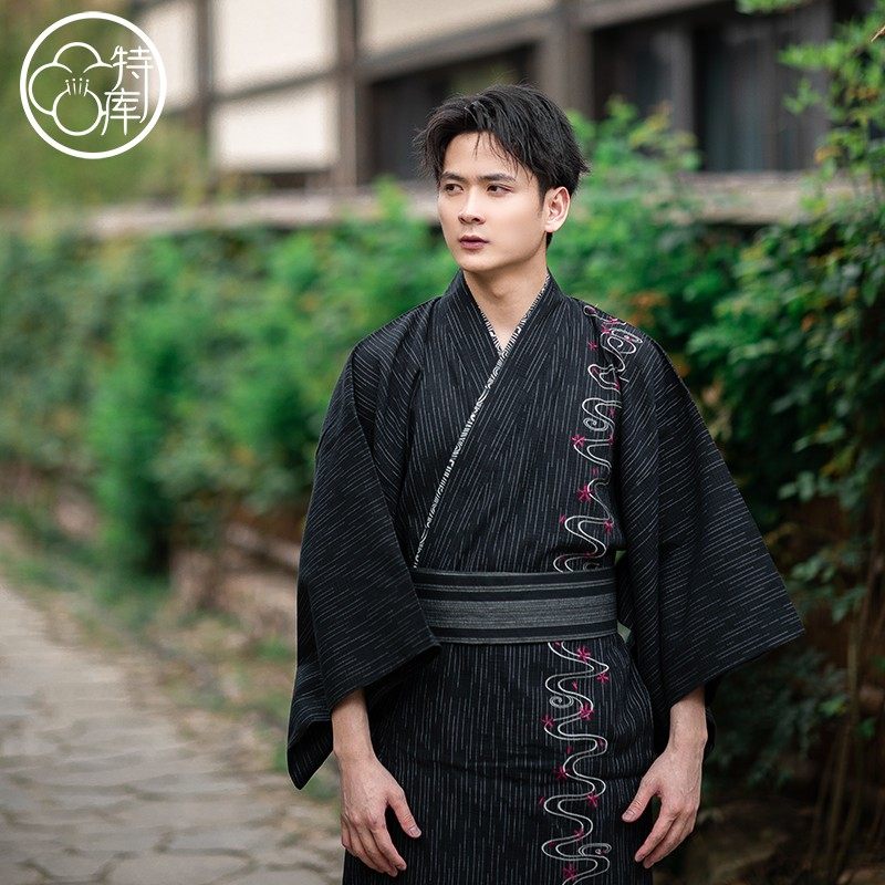 Japanese-style bathrobes spring and summer kimono cotton embroidered long version men's traditional yukata and wind Japanese material photo secret room script