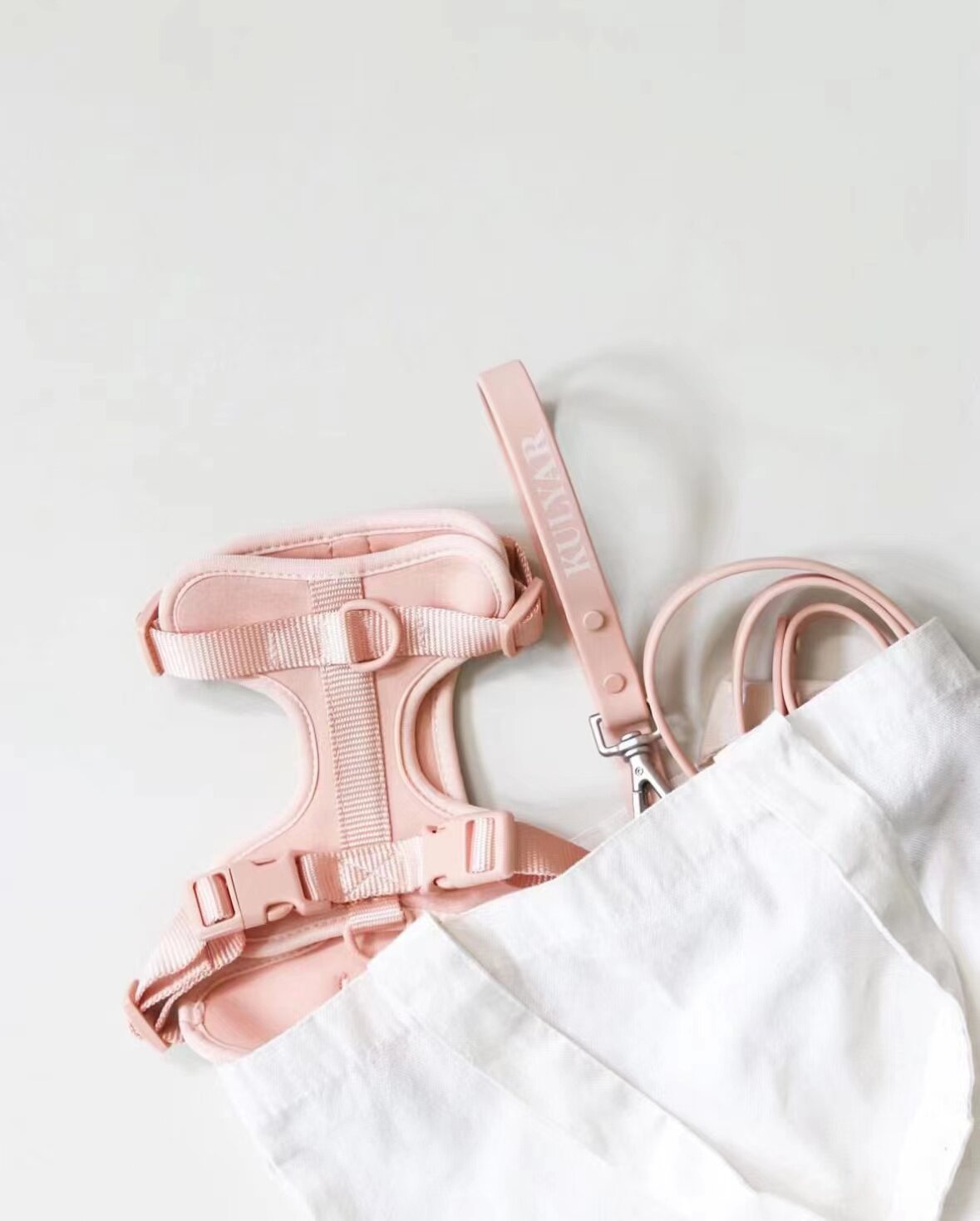 Original 340, the tail single pet chest and back only have a single back chain to take a single shot