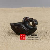 Antique made old old horn engraving auspicious duck mandarin duck mandarin duck with a small swinging piece of ancient play