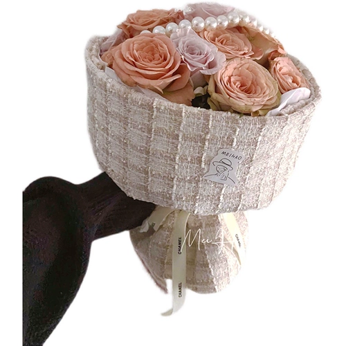 Упаковка, ткань, цветочный магазин, корейская клубника, в стиле Шанель, букет, популярно в интернете