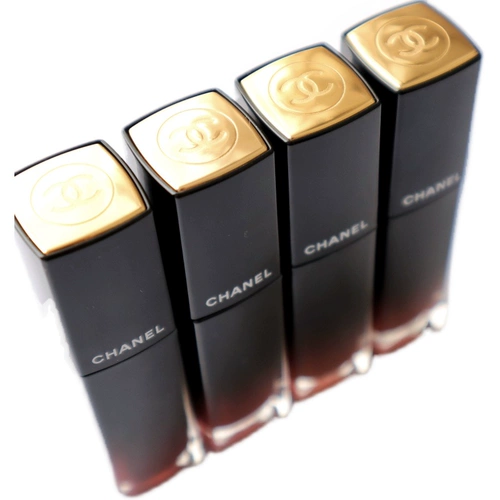 Японский счетчик Chanel Chanel 2023 Summer Limited Black Gradient Grament Glamour Lip Glaze 75 83 236