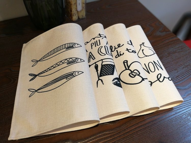 Heavy linen meal mat student dining mat cup cup insulation mat customization to picture Nordic photo background