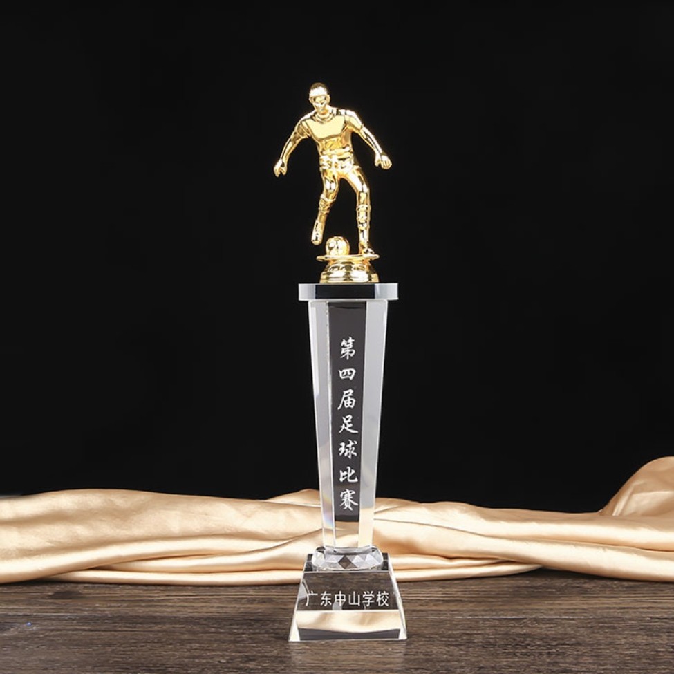 Football ball Crystal trophy Glass trophy Plated cup Screen ashtray Metal trophy Iceberg pickling