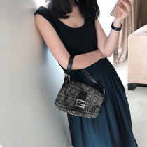 Zhao type word-of-mouth light luxury series heavy elastic Silk Classic all-match camisole vest thin inside