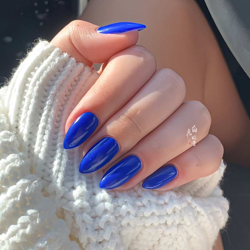 Giant White Prussian Blue White Rabbit Milkshake Zoya No-Bake Nail Polish Zp802 Royal Blue Sia Royal Blue