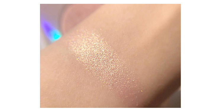 Tại chỗ VENUS MARBLE bốn màu fritillary cao bóng đá cẩm thạch bột cao bột màu sắc tốt phấn highlight mac