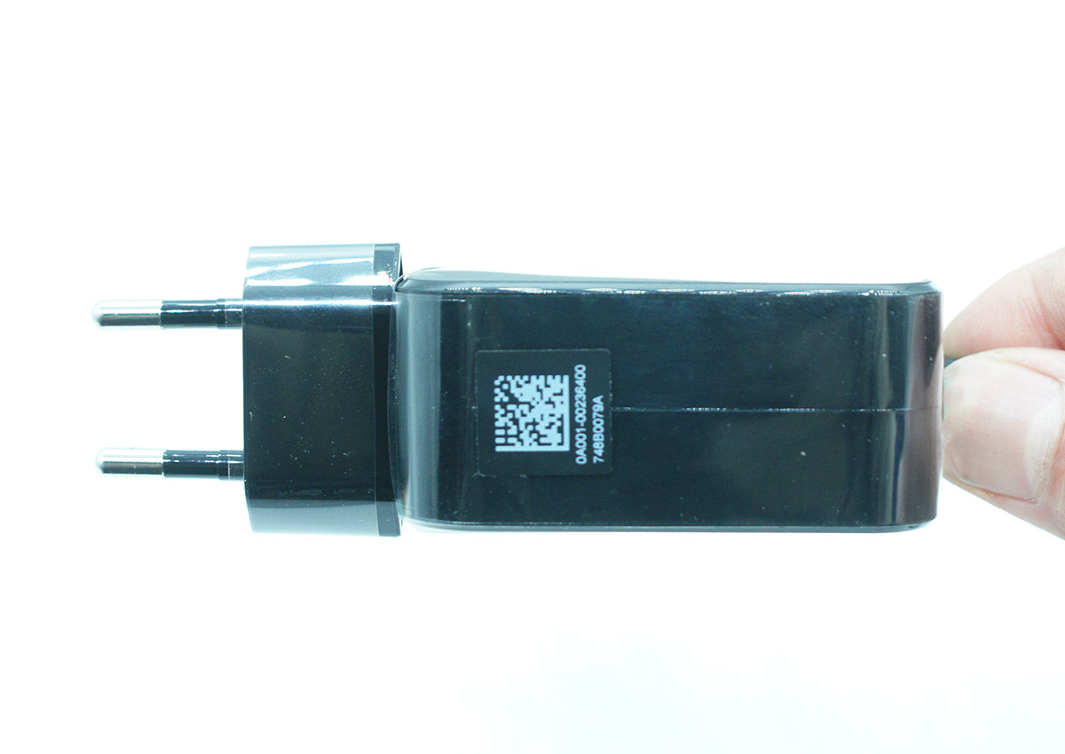 全新原装华硕Originalni ASUS AD883020 010H-3LF电源适配器 充电器 AC Power Adapter. Model: AD883020