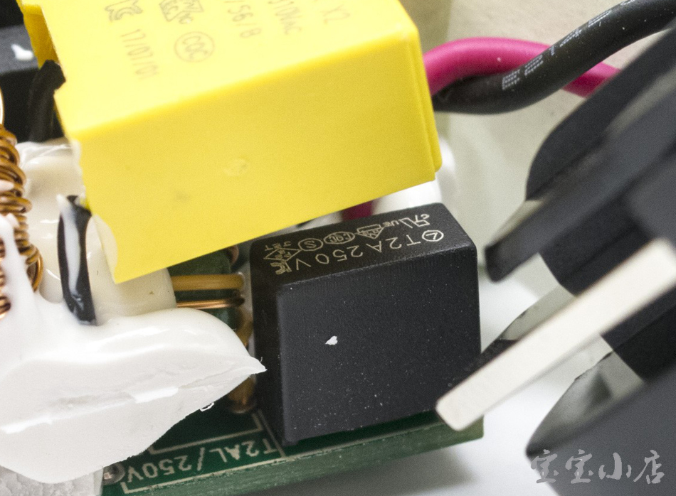 安科ANKER PD快充头USB C 30W 充电器拆解type c QC3.0快充 ANKER A2014 Wall Charger 30W Delivery PowerPort Speed-宝宝小店,只卖正品 收售工厂呆滞库存尾单 安科ANKER PD快充头USB C 30W 充电器拆解type c QC3.0快充 ANKER A2014 Wall Charger 30W Delivery PowerPort Speed