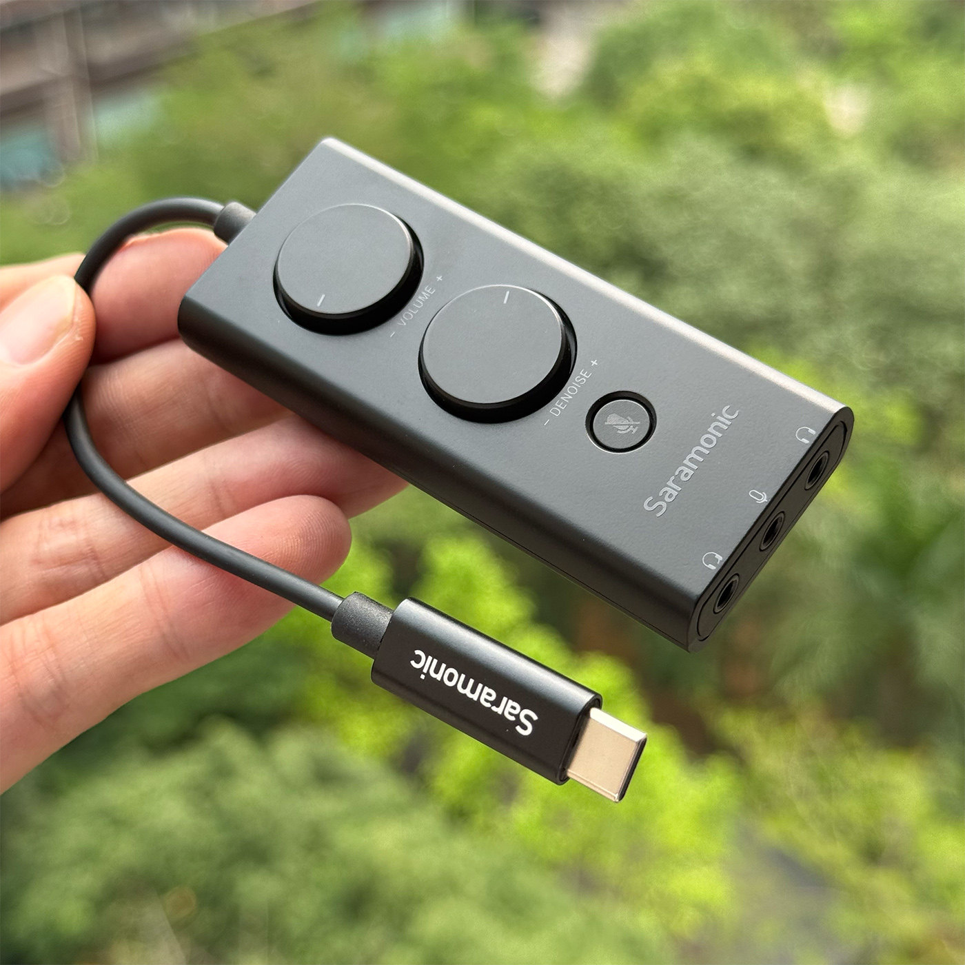 Saramonic SR-EA5降噪声卡-45dB硬件主动降噪 双耳机监听，手机/电脑/PS4/Switch通用USB-C外置声卡（Noise Reduction, Mute, Volume Control）