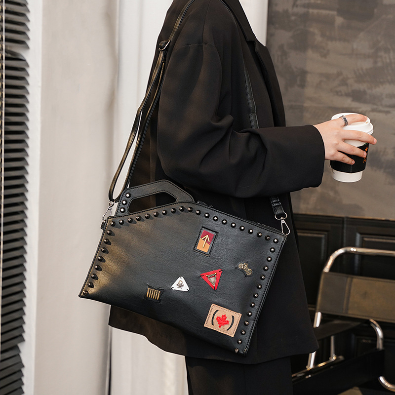 Tide Bag Han Edition Street Tide Men's Hands With Bag Rivets Printed Patterns Hand Grip Bag Trend Street Casual Single Shoulder Bag Tide