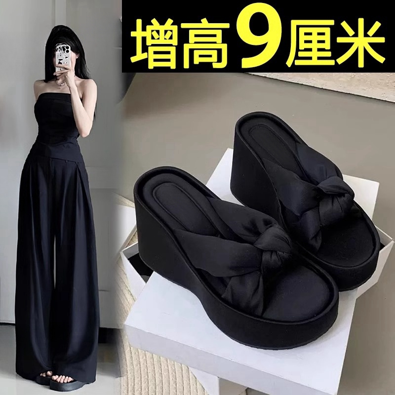 Black High-Heeled Slippers for Women, Summer Outerwear, 2026 New Thick-Soled Style, Perfect for Pairing with Skirts, Stunning and Fashionable Internet Celebrity Wedge Sandals