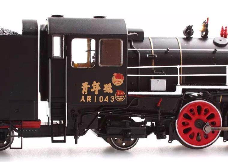 Модель поезда 百万城火车模型 1/87 ho 人民型客运蒸汽机车 Bachmann