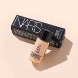 Nars, пудра, тональный крем, база под макияж для ухода за кожей, пробник, 10 мл, контроль жирного блеска, стойкое покрытие